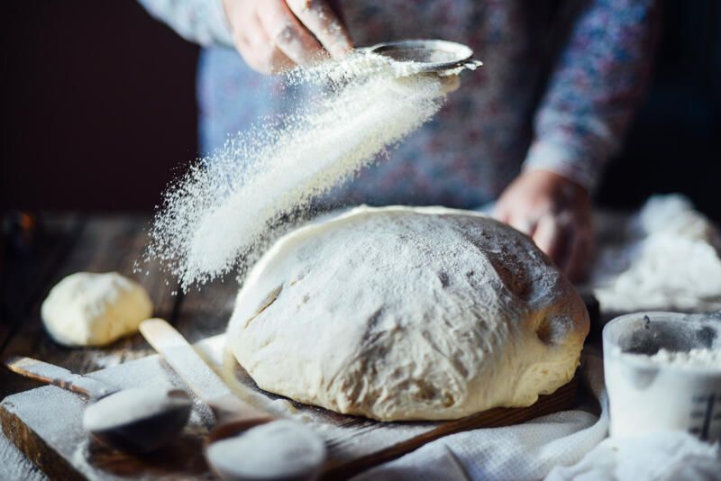 De basis van zelfgebakken brood