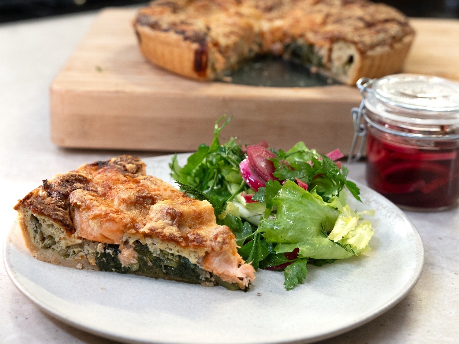 Quiche met andijvie en zalm
