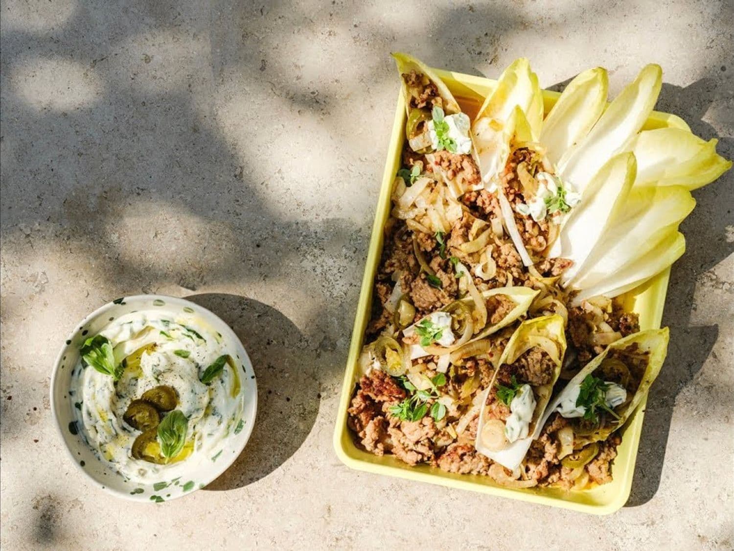 Witloof met gehakt en spicy mayonaise