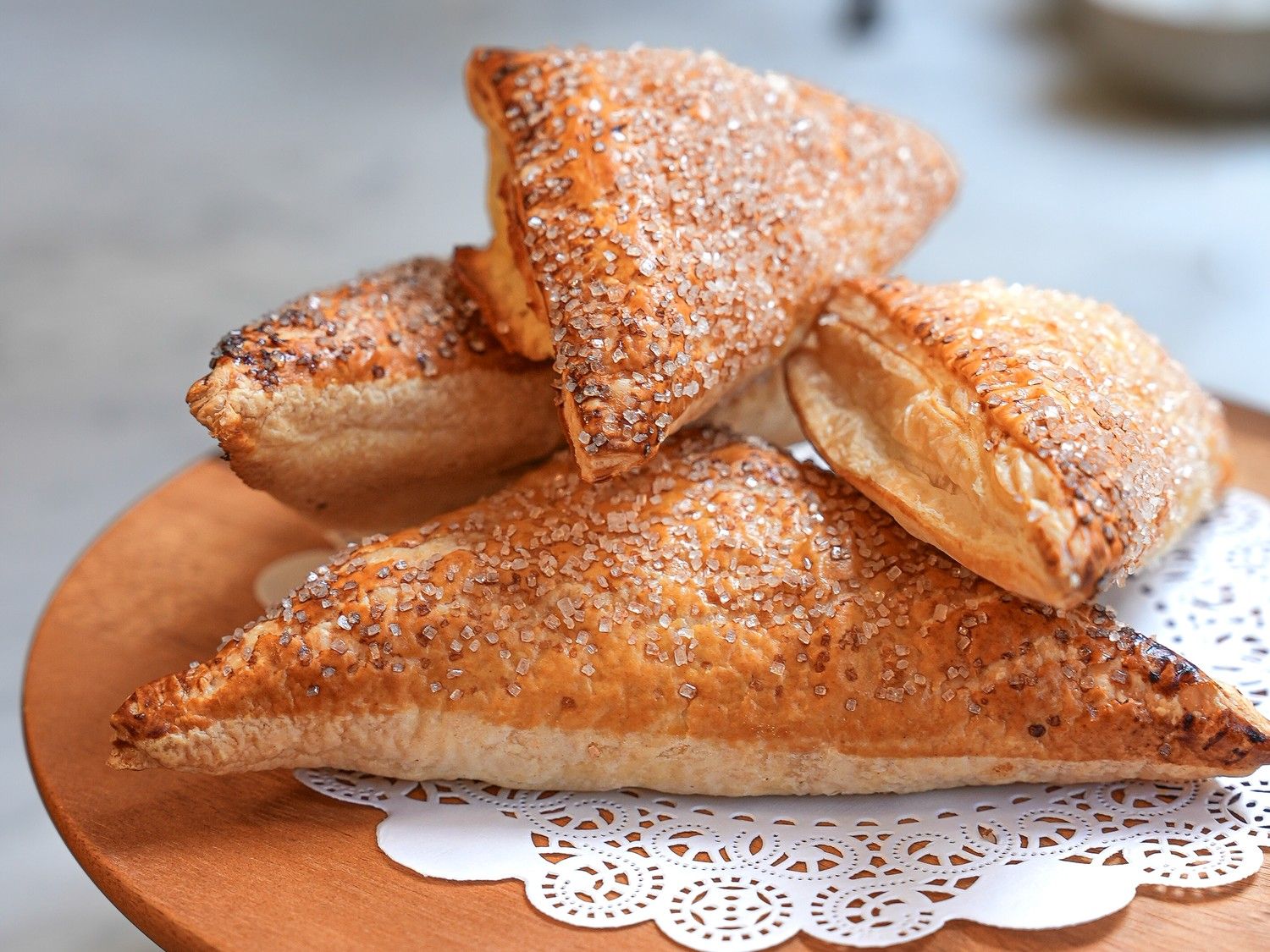 Kweepeerflappen met frangipane