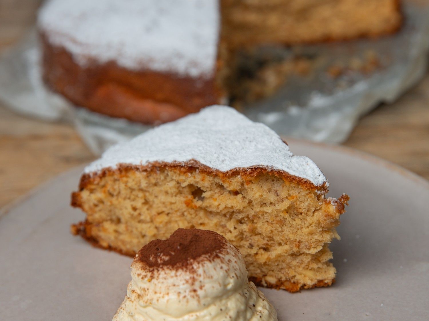 Torta di nocciole
