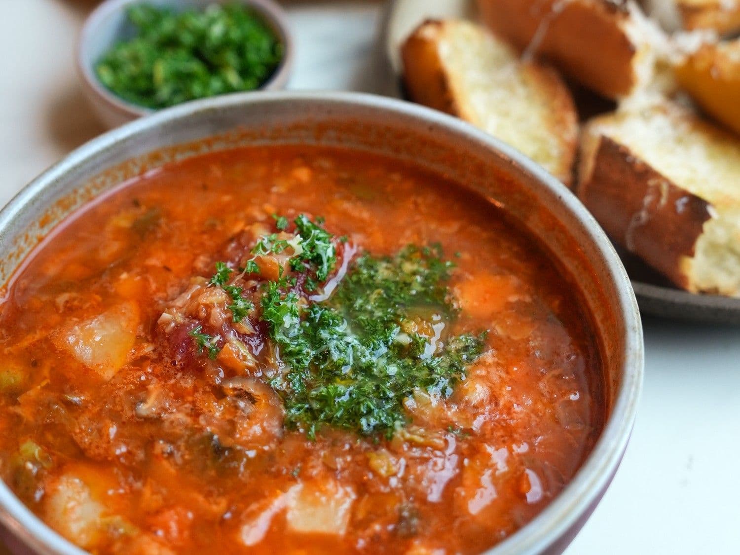 Winterse minestrone met kikkererwten