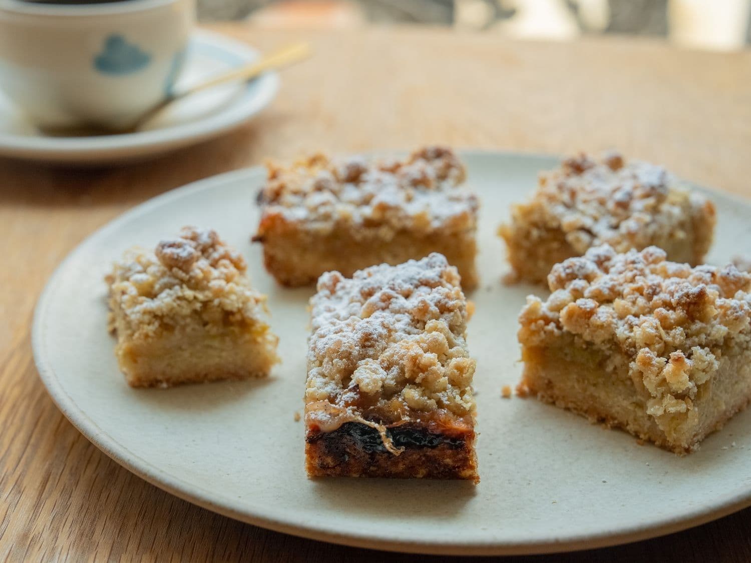 Havermoutcrumble met rabarber en gember
