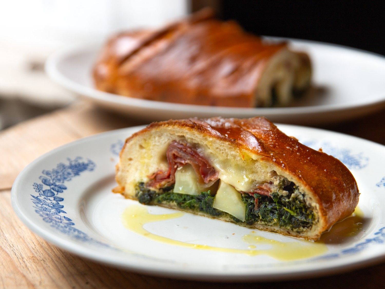 Stromboli met ricotta, aardpeer, boerenkool en Gandaham