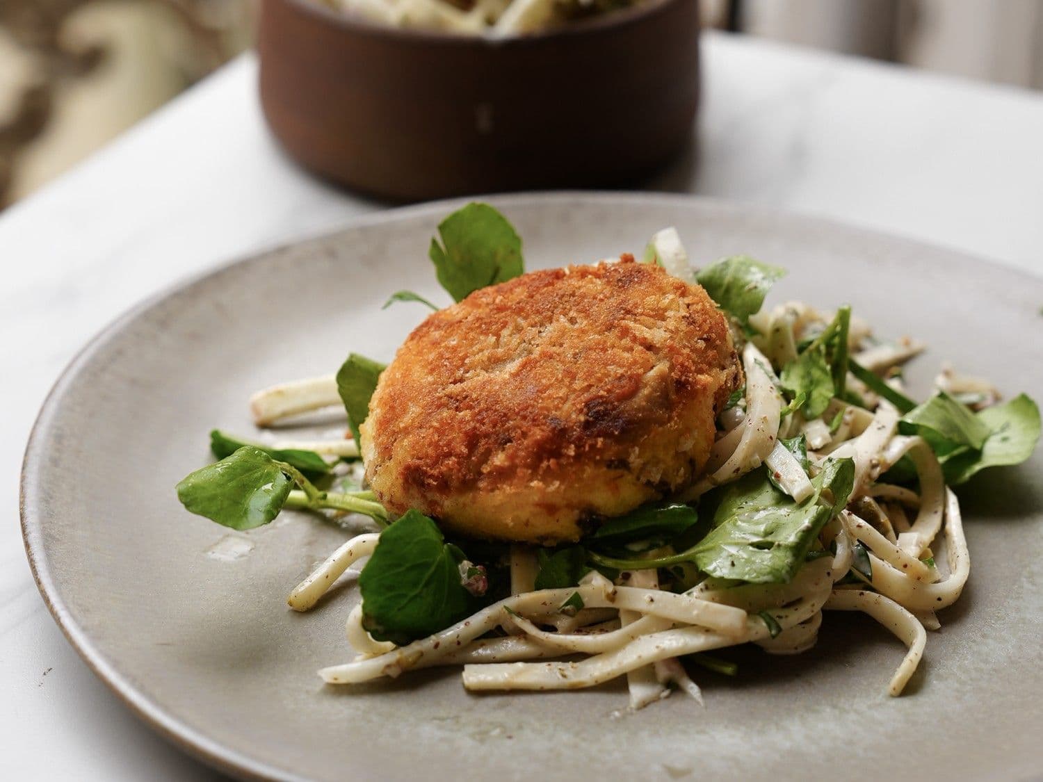 Aardappelcakes met gerookte makreel en knolselderremoulade