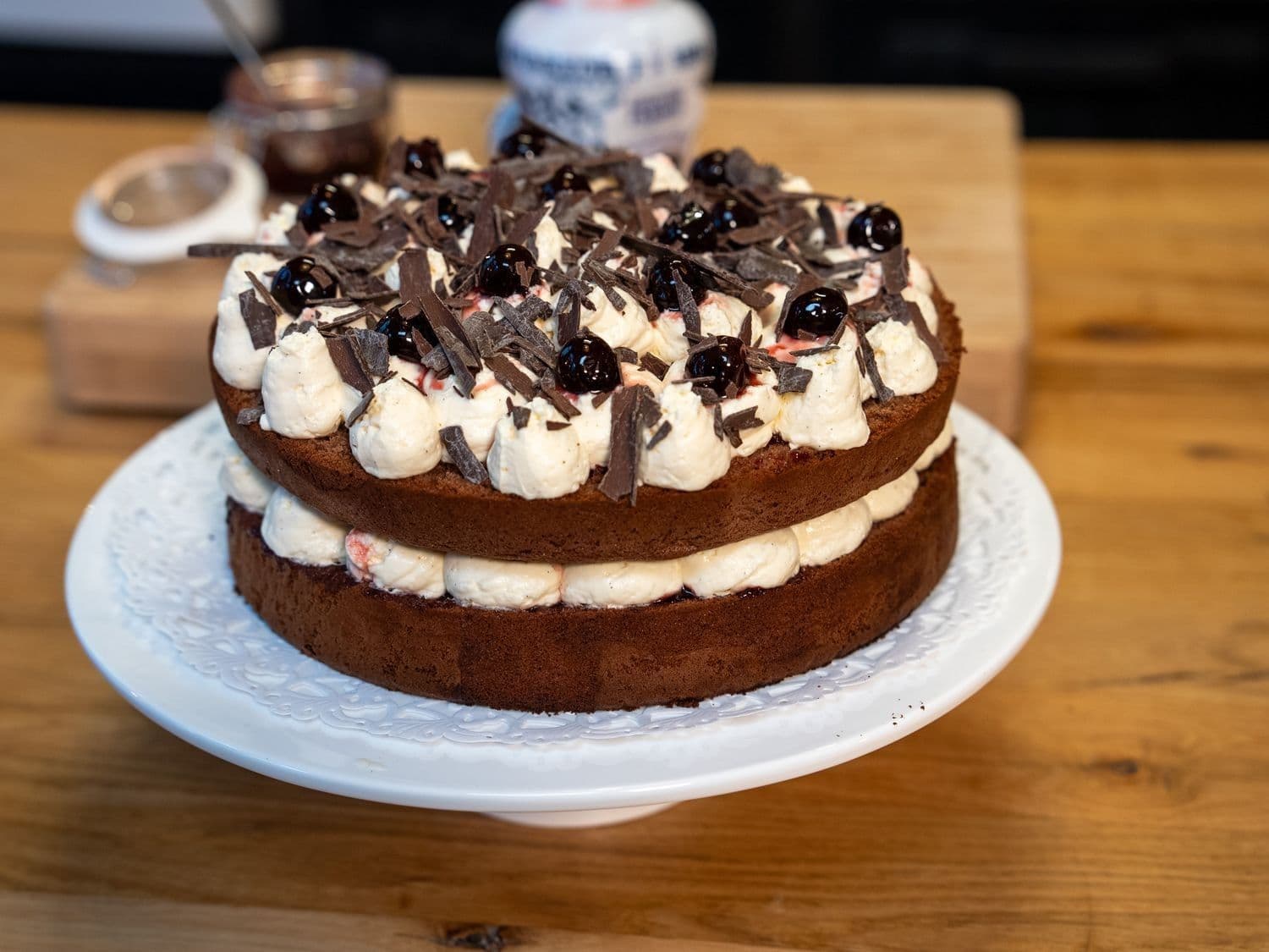Chocoladebiscuit met amarenakers en mascarpone