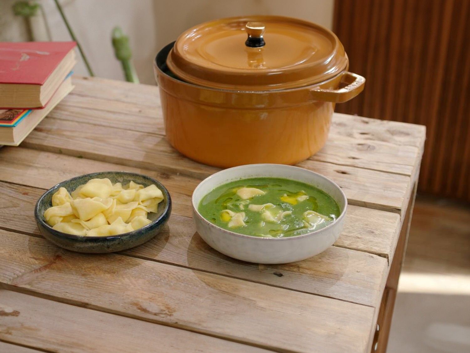 Spinaziesoep met geitenkaastortellini