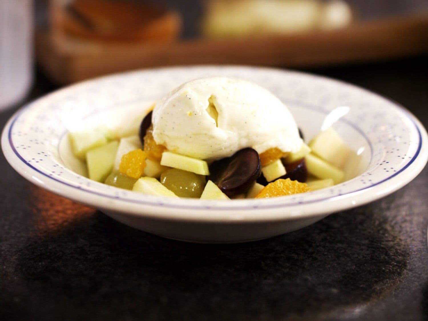 Plattekaasmousse met vers fruit