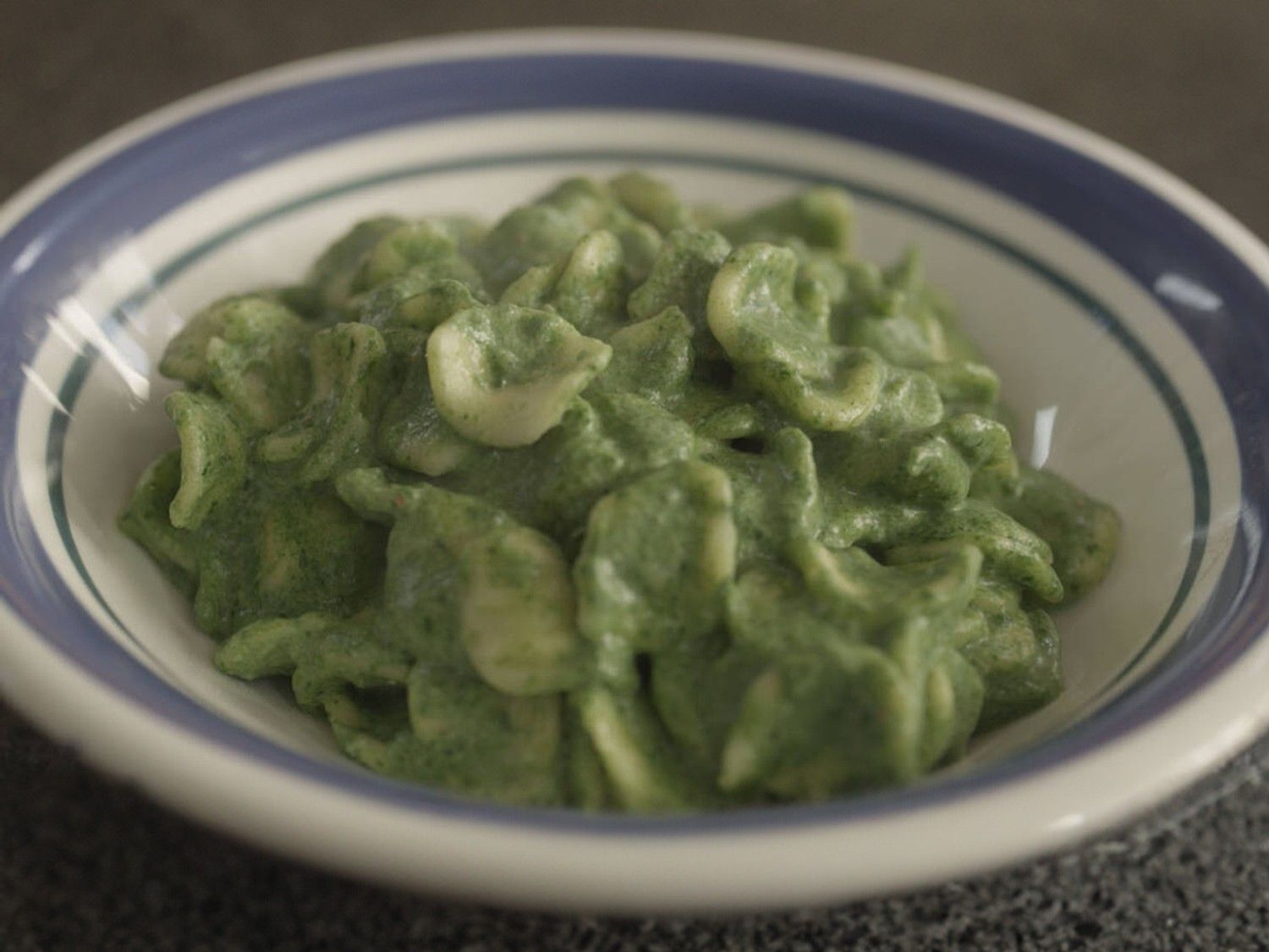 Orecchiette met spinazie en drie kazen
