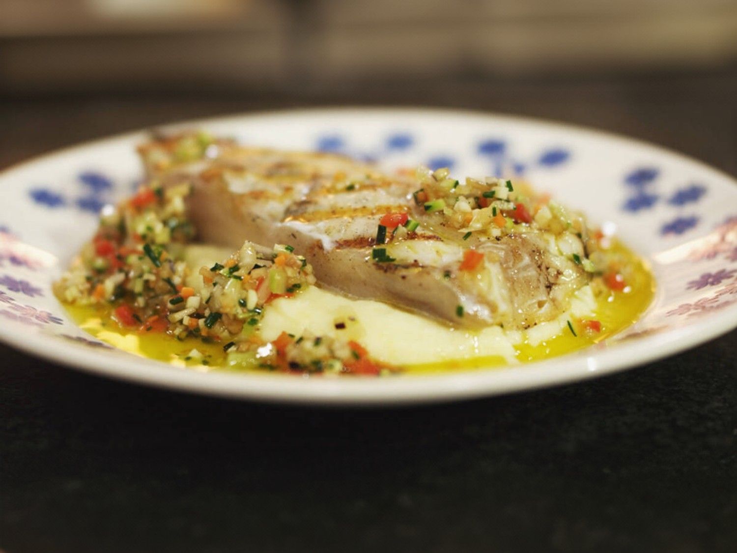 Tarbot met geitenkaaspuree en groentevinaigrette