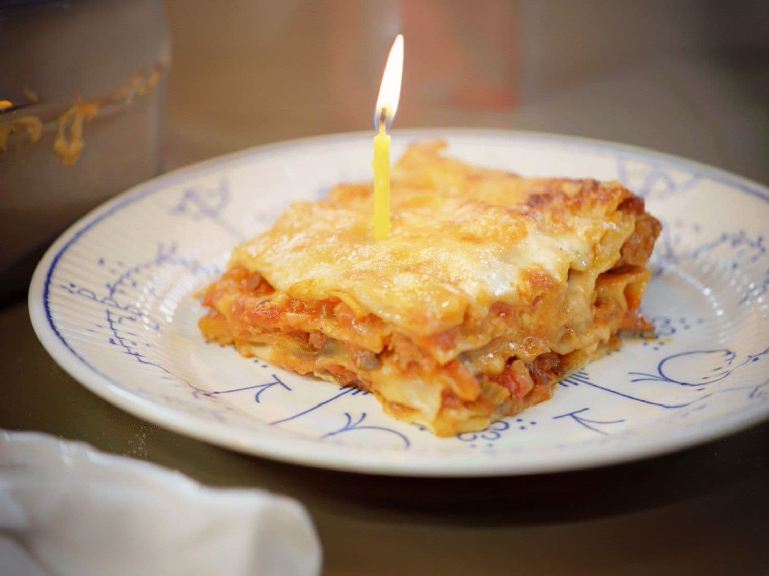 Lasagne met lamsgehakt, gebakken aubergine en schapenkaas