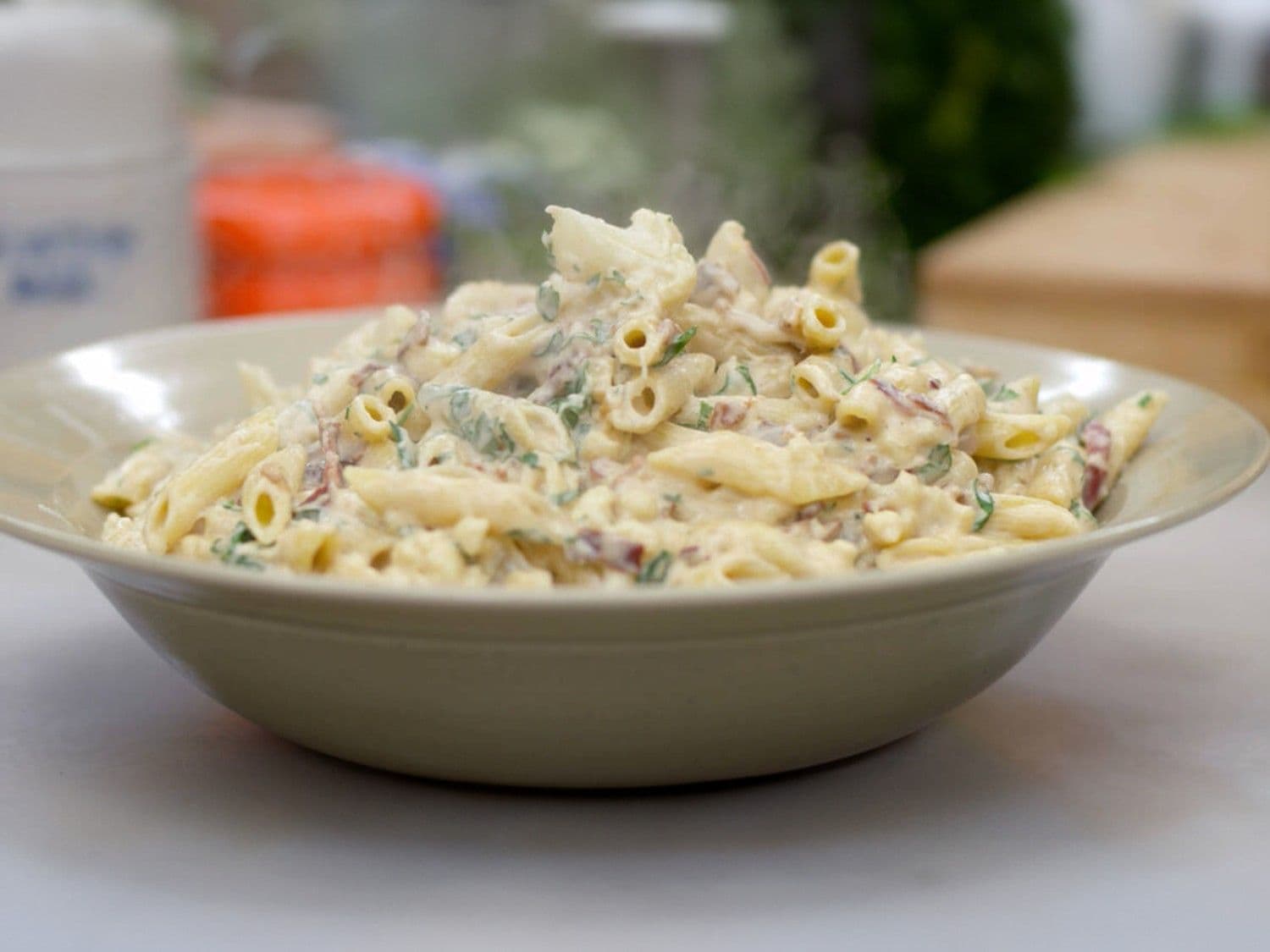 Penne met bloemkool en spekjes