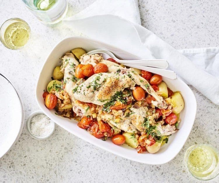 Konijn met caponata en krieltjes