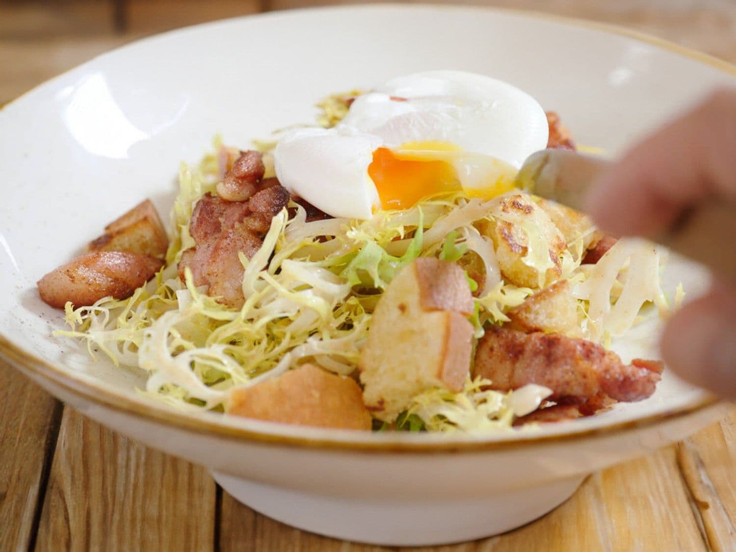 Salade Lyonnaise