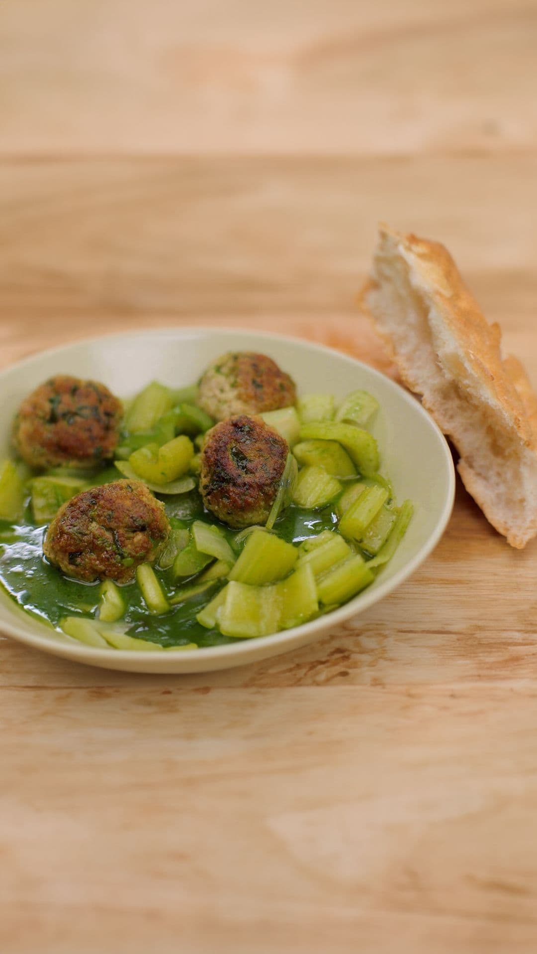 Fusion meatballs met groene groenten