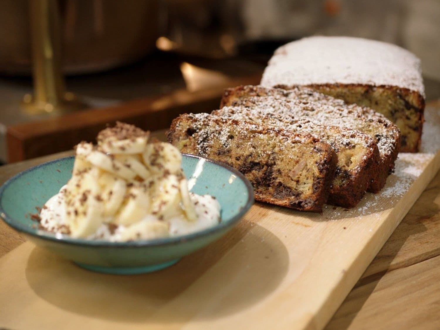 Cake met amandel, chocolade en banaan