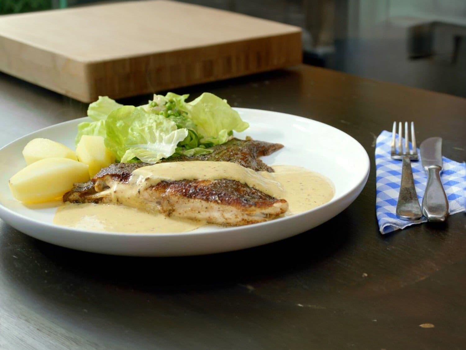 Pladijs 'Clamart' met gekookte aardappelen en dijonnaise