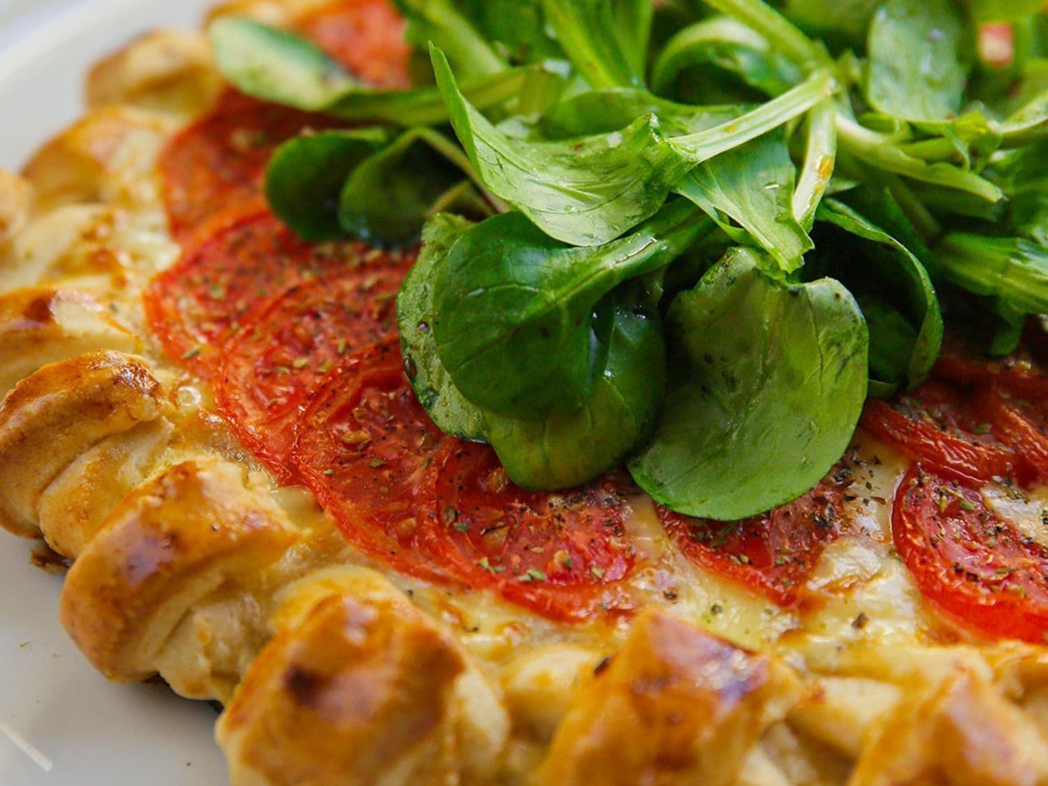 Galette met Pas de Rouge, tomaat en graanmosterd