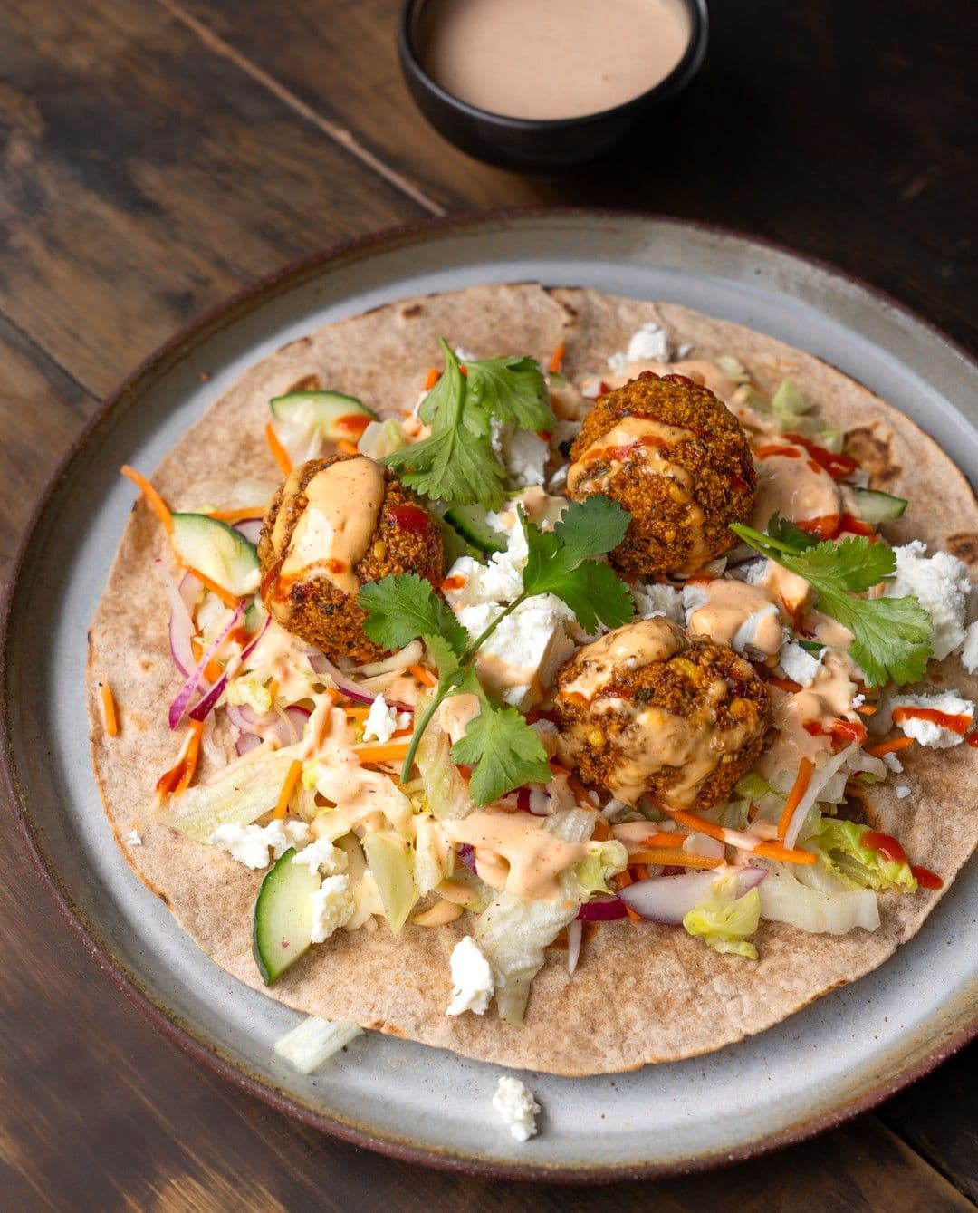 Wraps met falafel 'halfpikant' en chopped salad