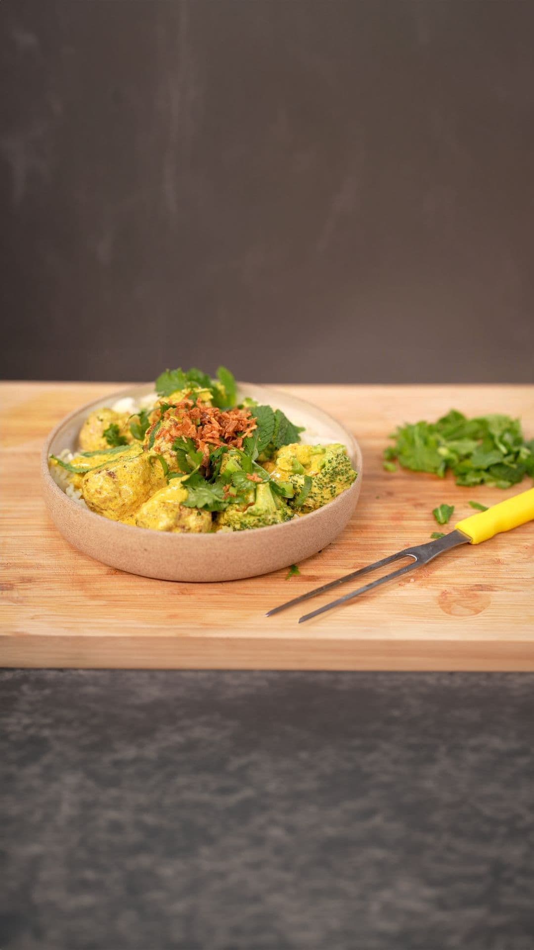 Kruidige gehaktballetjes met rijst en broccoli