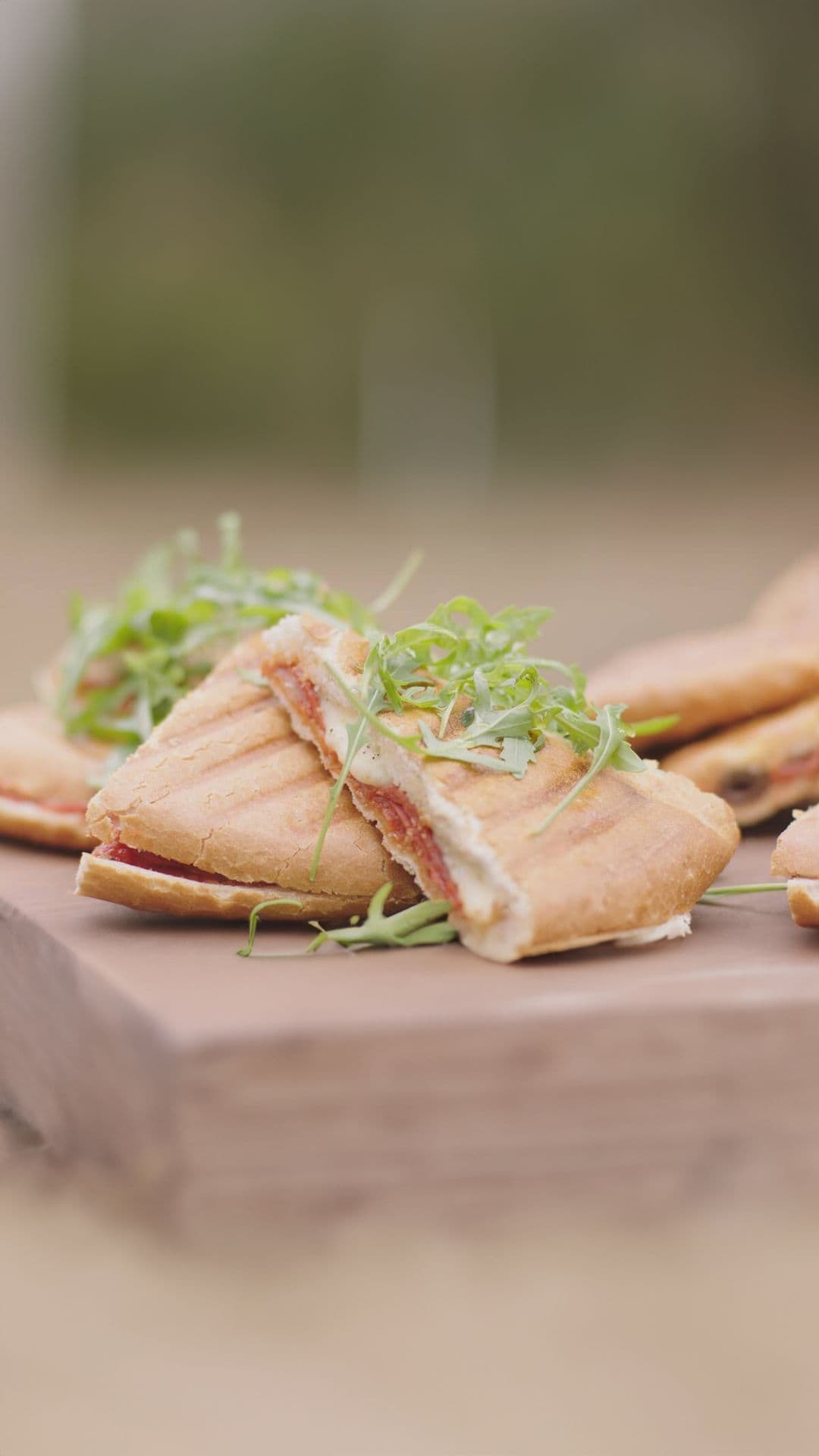 Croque diavola, puttanesca en met blauwe kaas en perzik