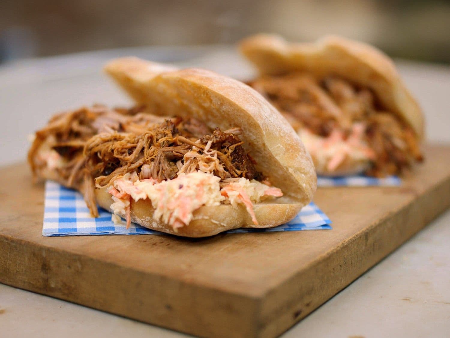 Broodje pulled pork met koolsla
