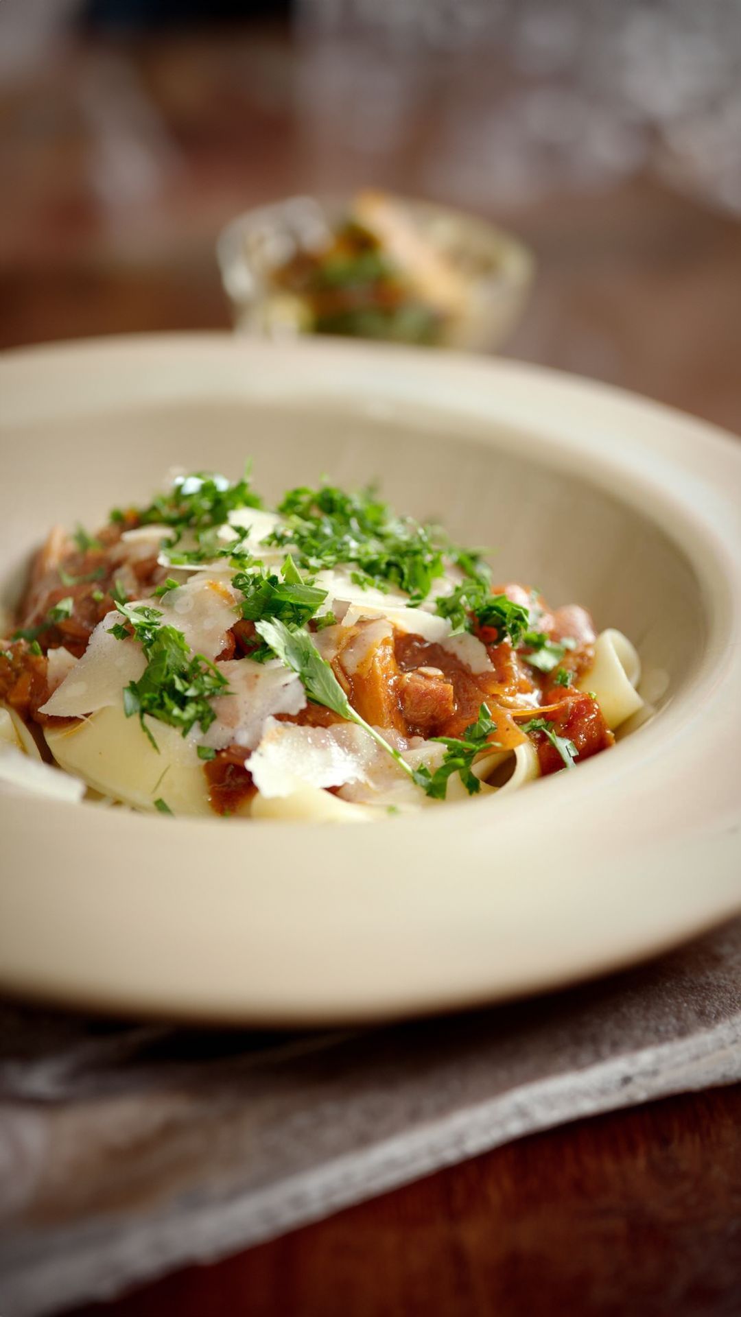 Pasta met gerookt spek en paddenstoelen