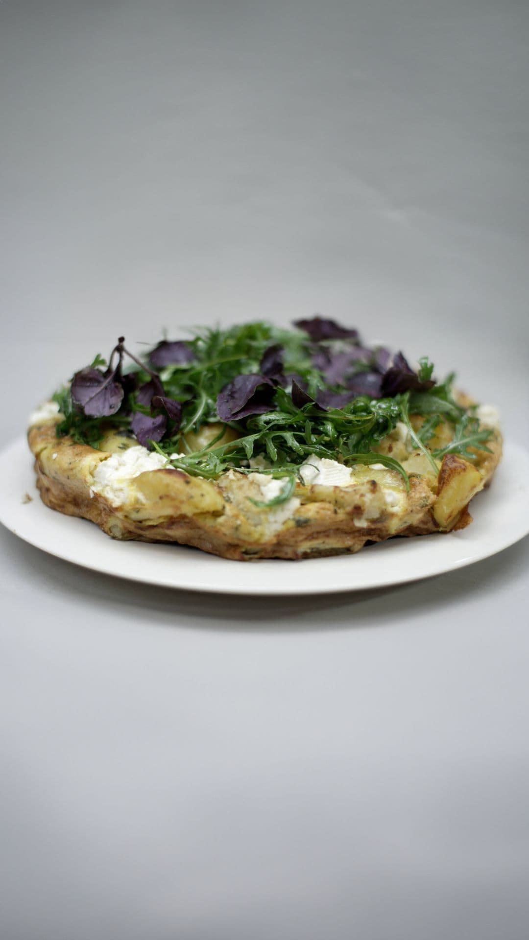 Frittata met bloemkool, spinazie en feta