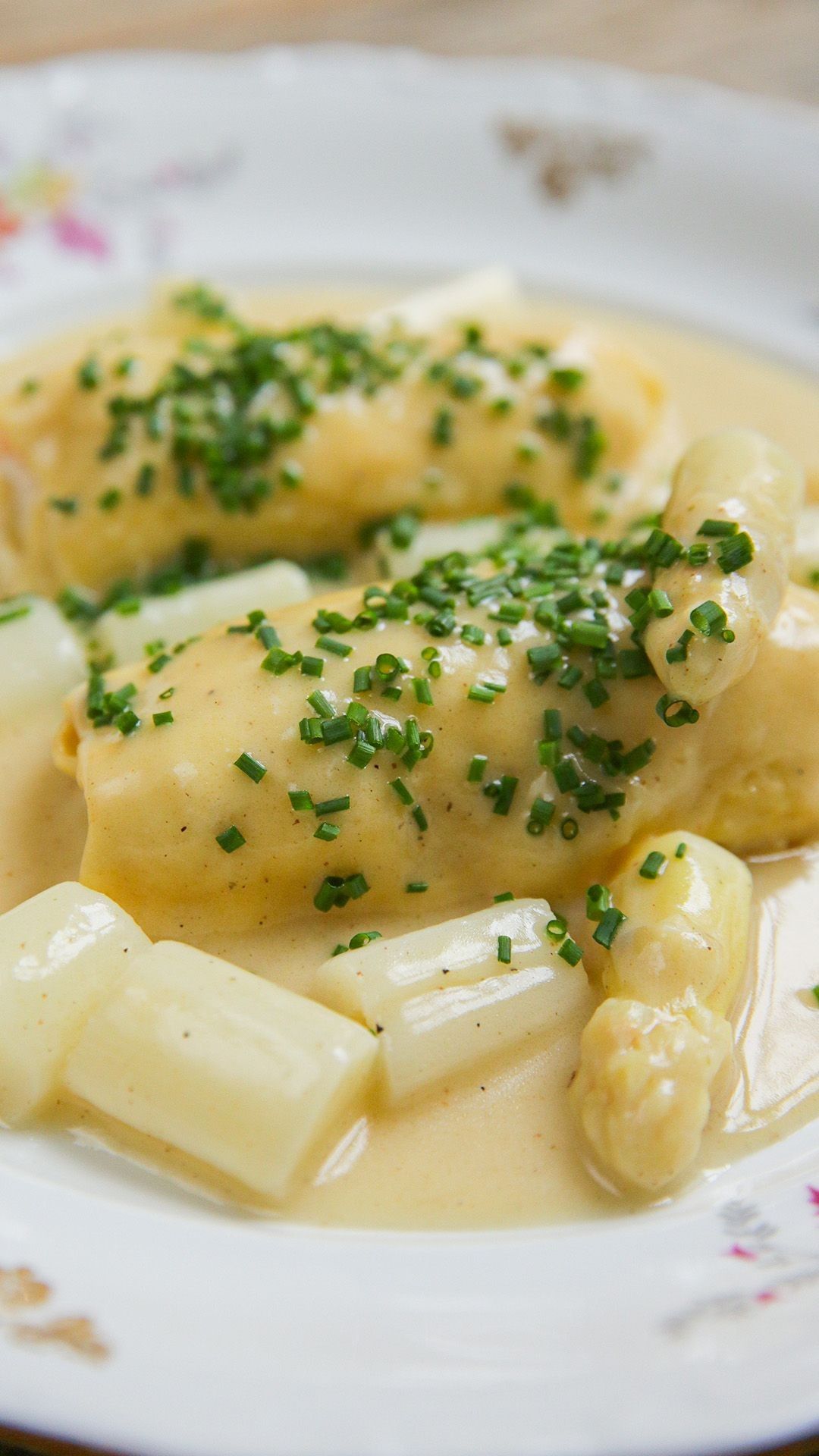 Cannelloni van zalm met ragout van asperges