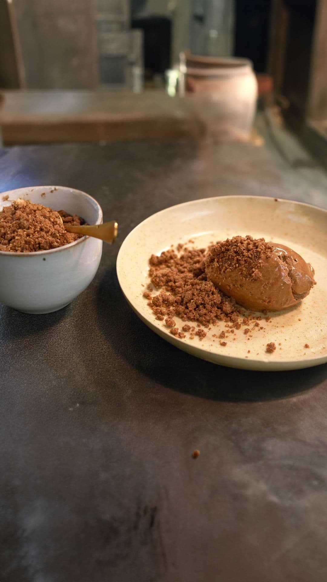 Chocolademousse met cacaocrumble