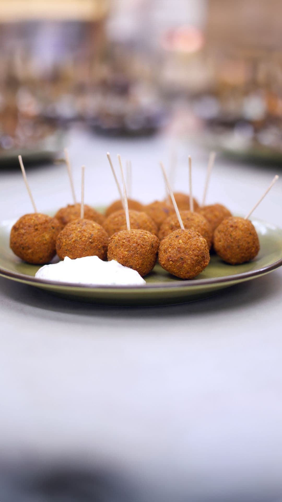 Falafels met een yoghurtdip
