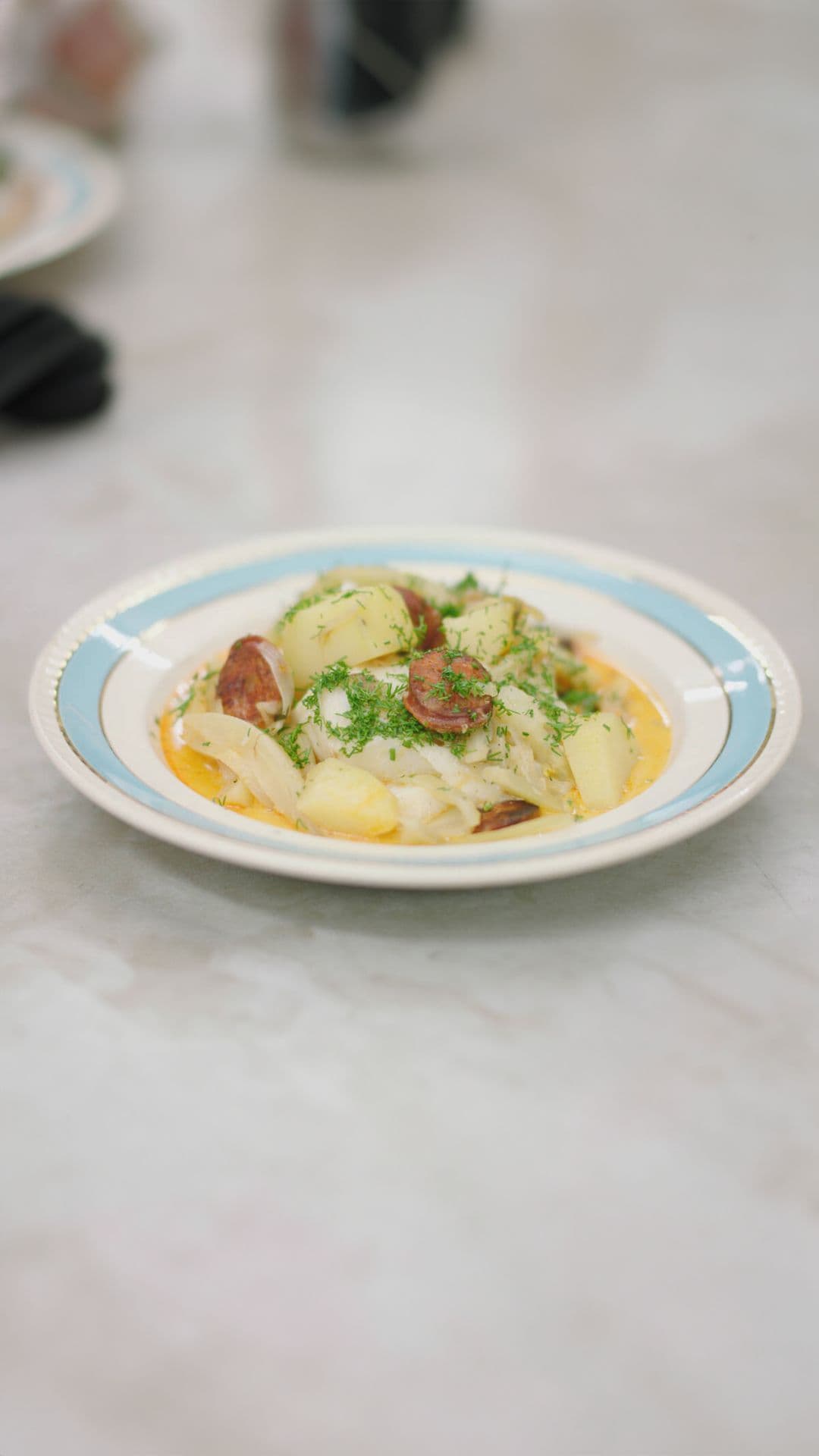 Kabeljauw met een zooi van venkel en chorizo