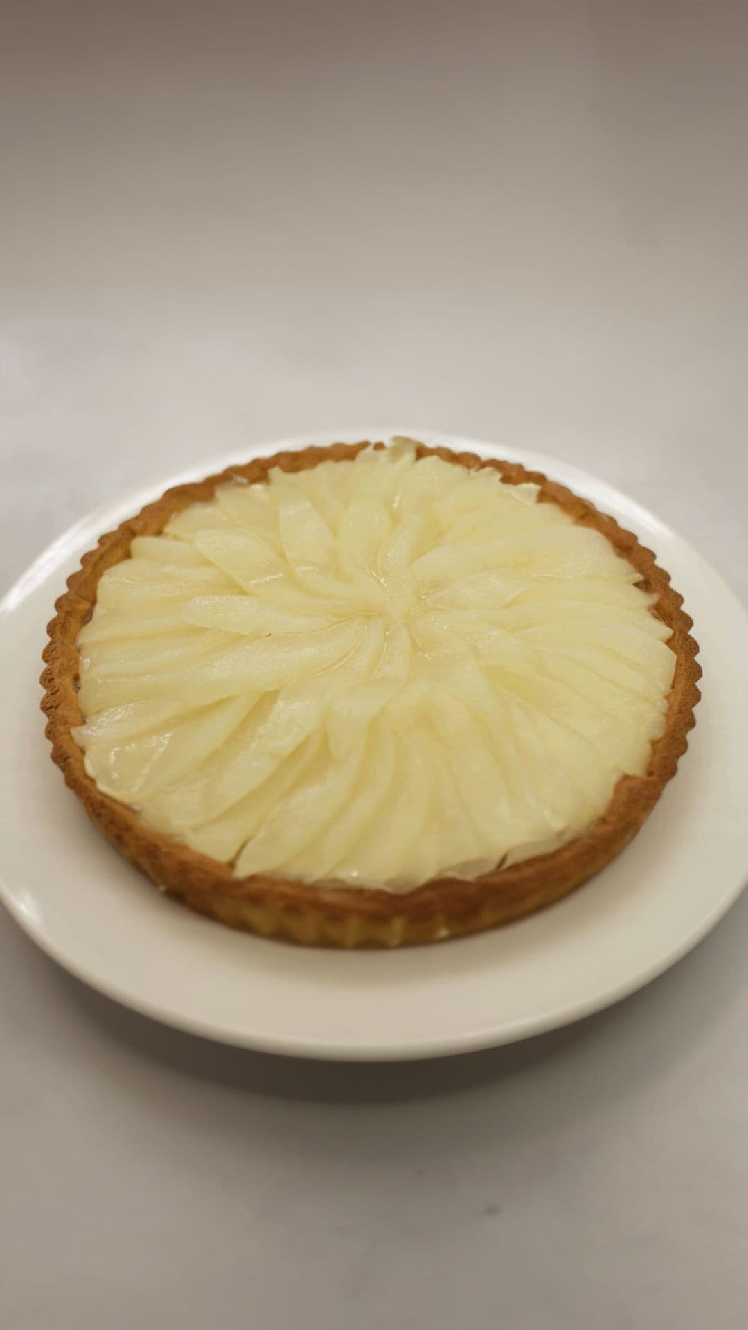 Perentaart met kaneelvulling