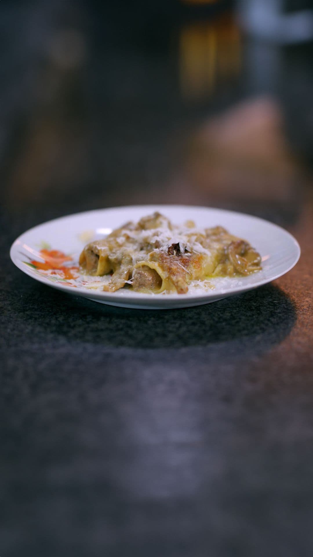 Cannelloni van parelhoen met oesterzwammen