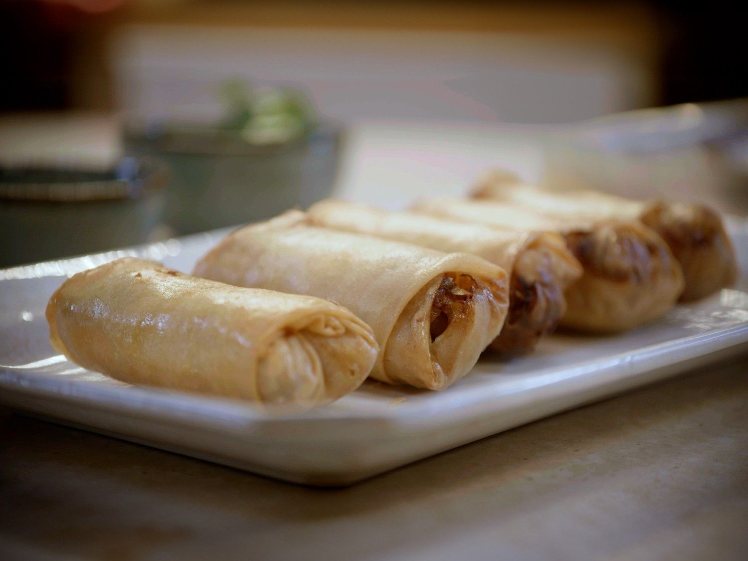 Loempia’s met champignons, pinda en komkommer