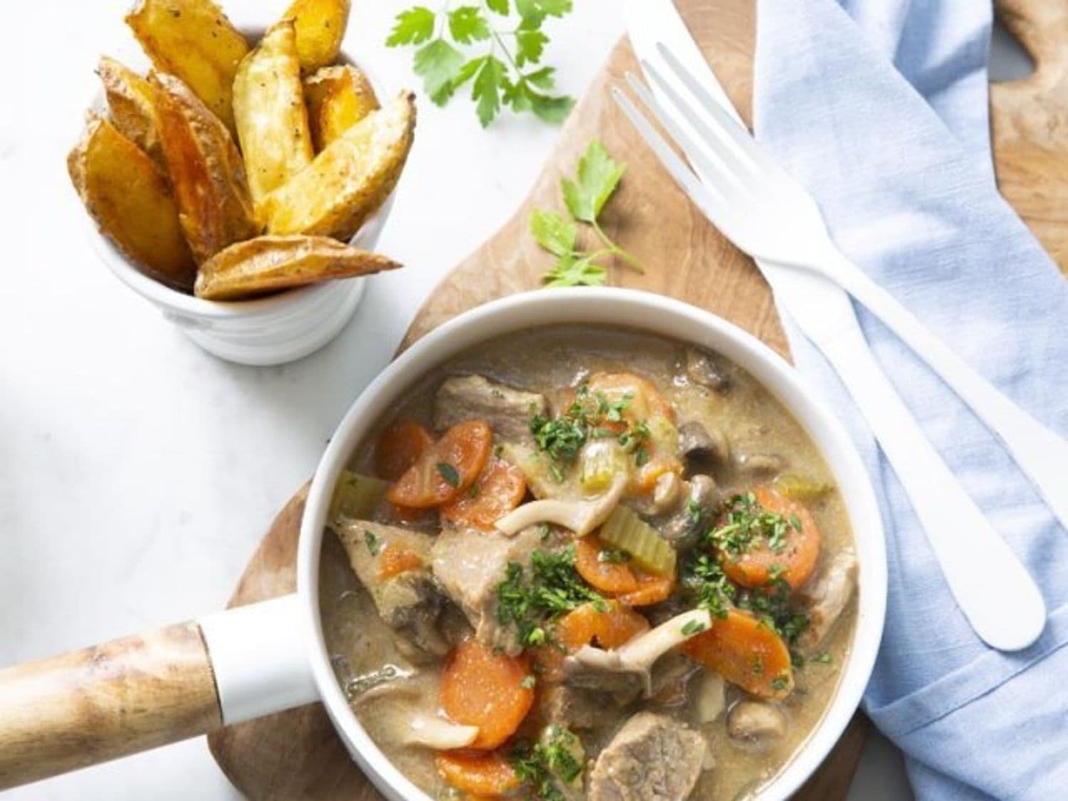 Kalfsragout met ovenfrietjes
