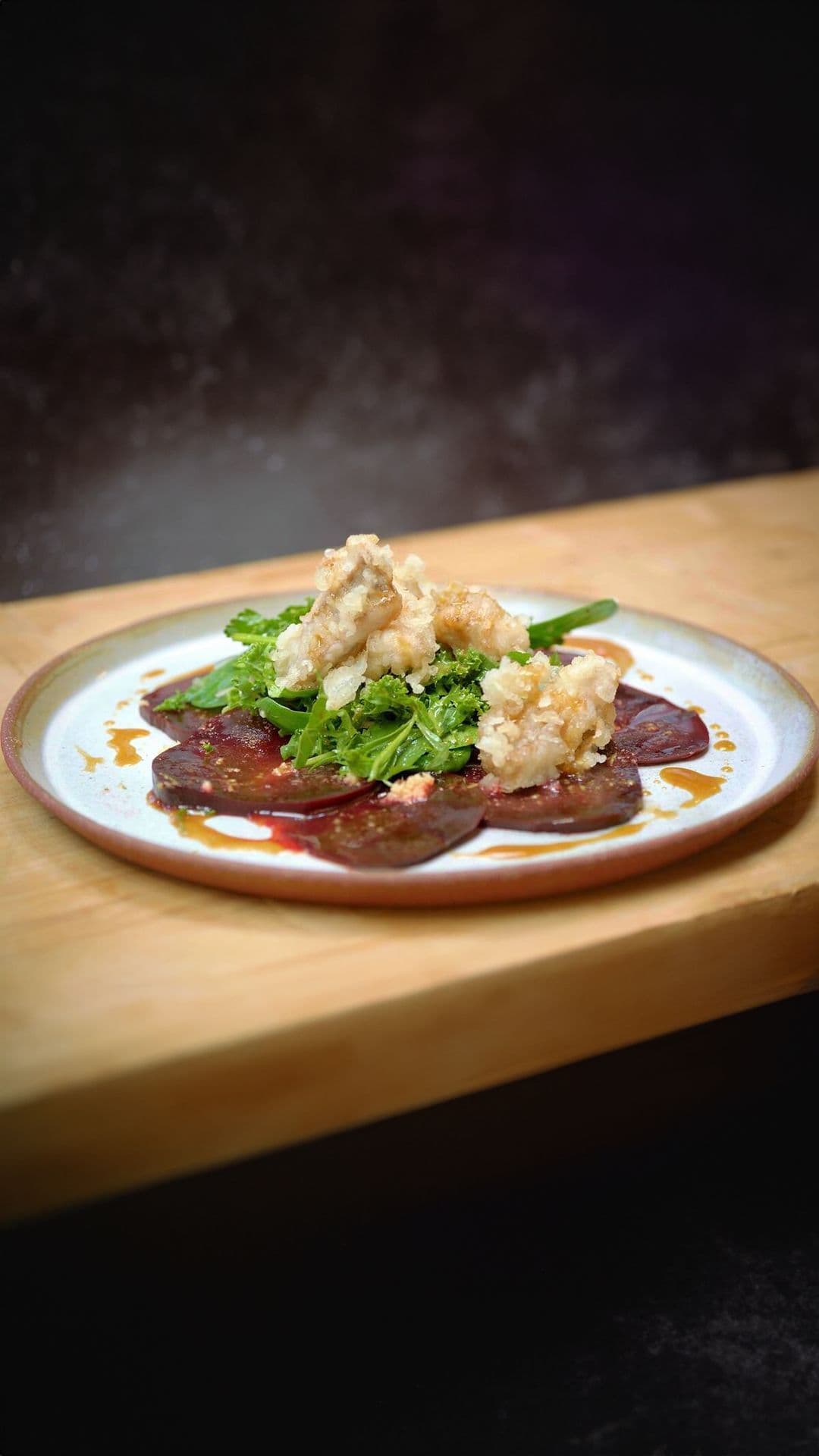 Salade met boerenkool, rode biet en hondshaai