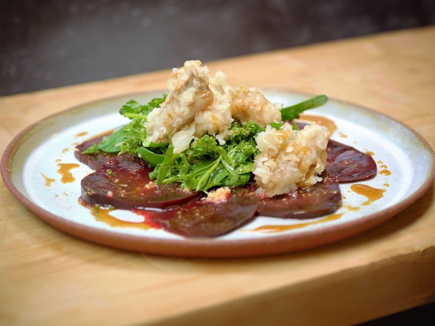 Salade met boerenkool, rode biet en hondshaai