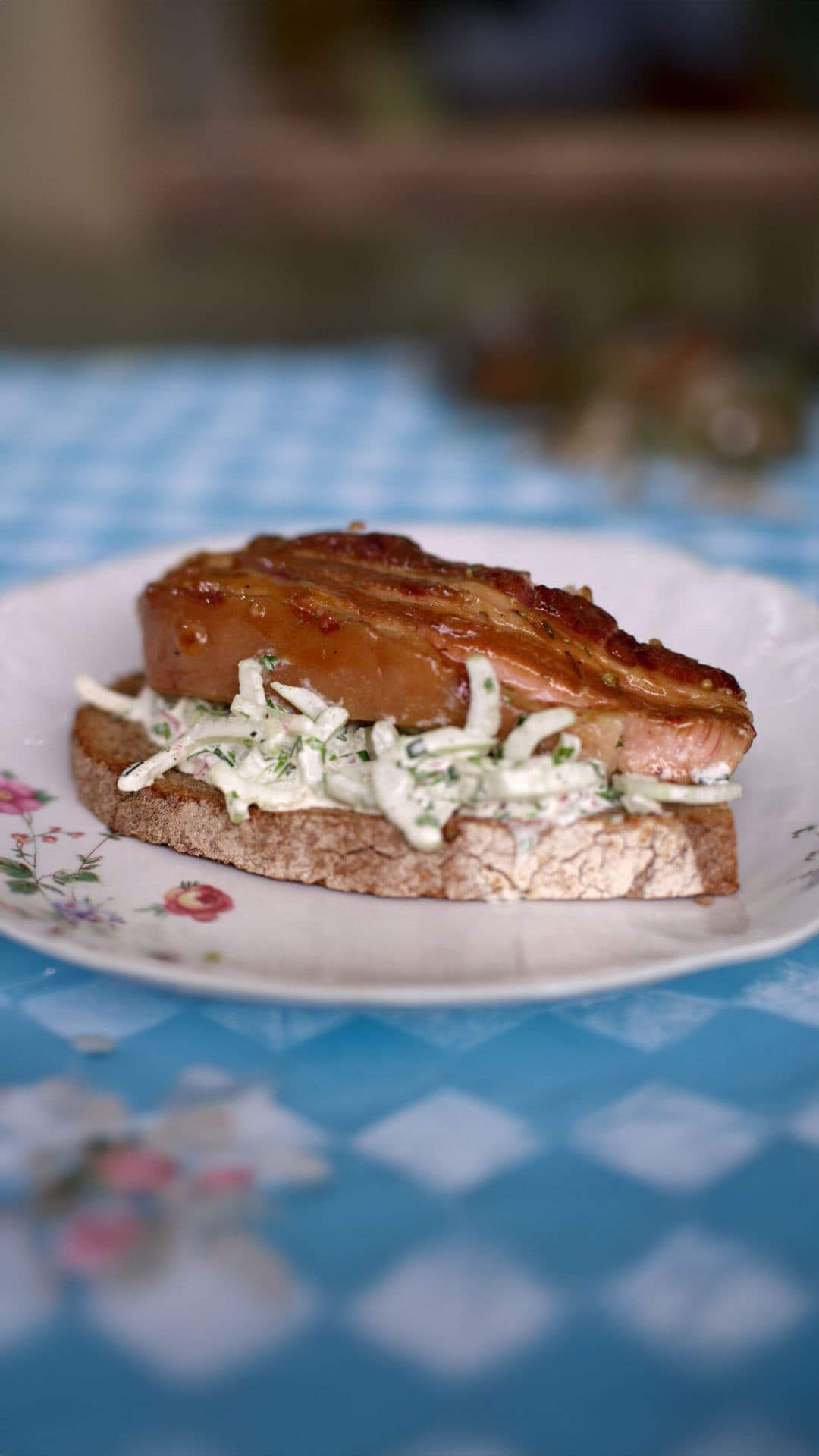 Grilltoast met geroosterd spek