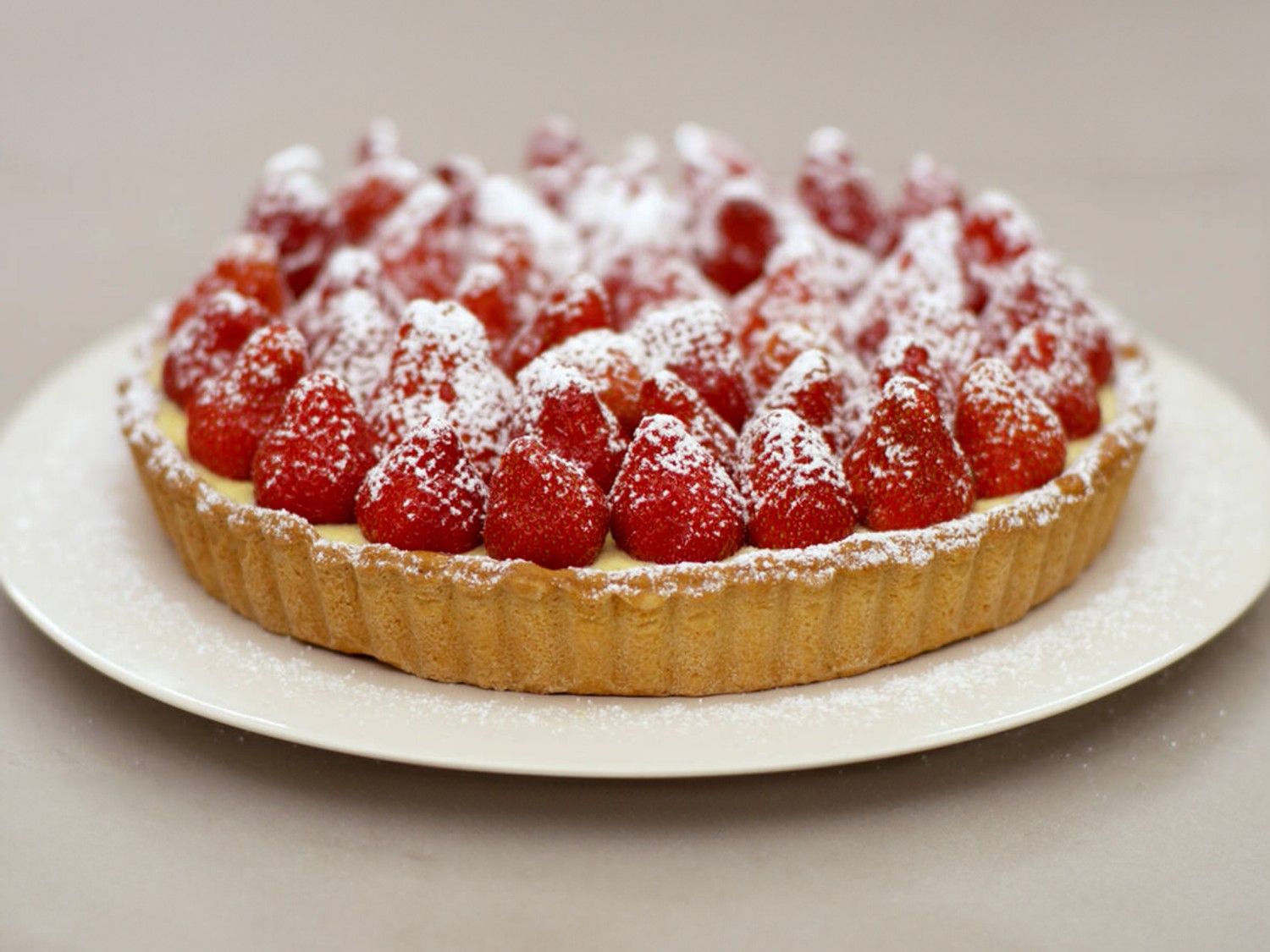 Aardbeientaart met vanillepudding