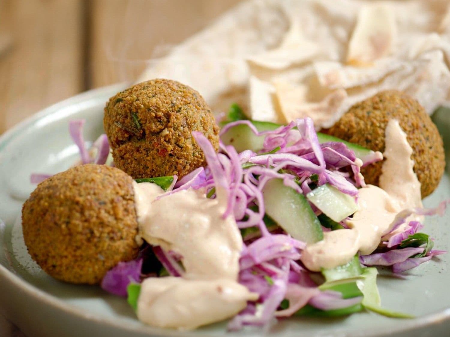 Falafel pita met harissayoghurt 