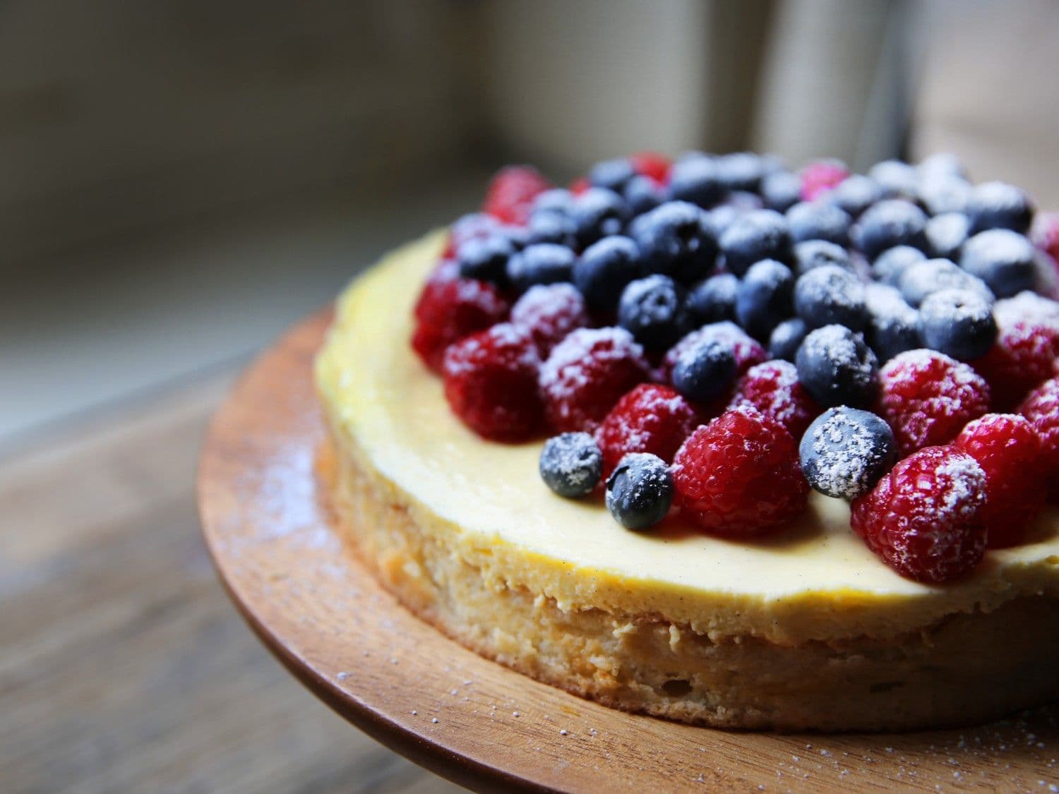 Dacquoise met crème suisse en frambozen