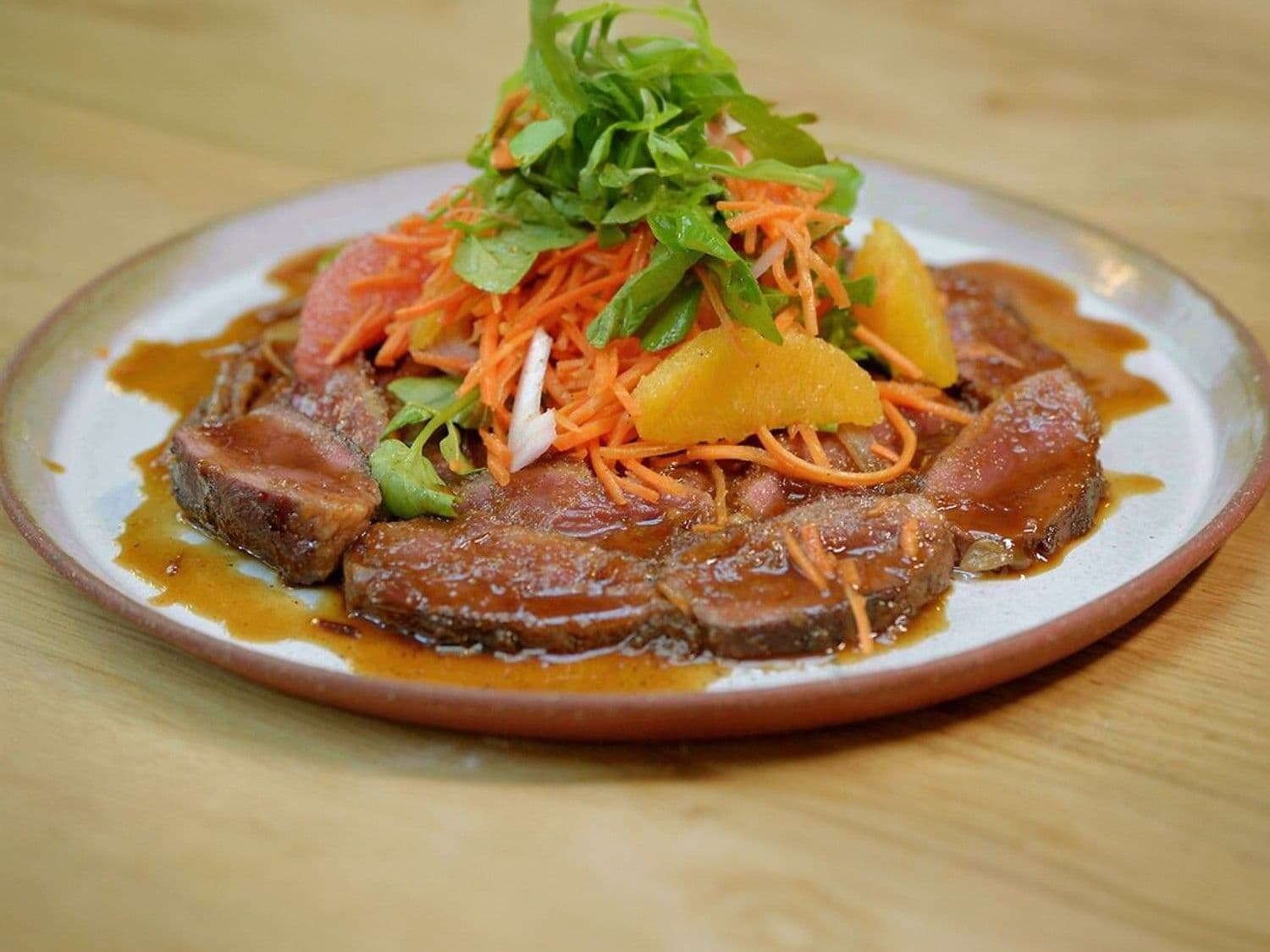 Salade van eend met wortel en citrus