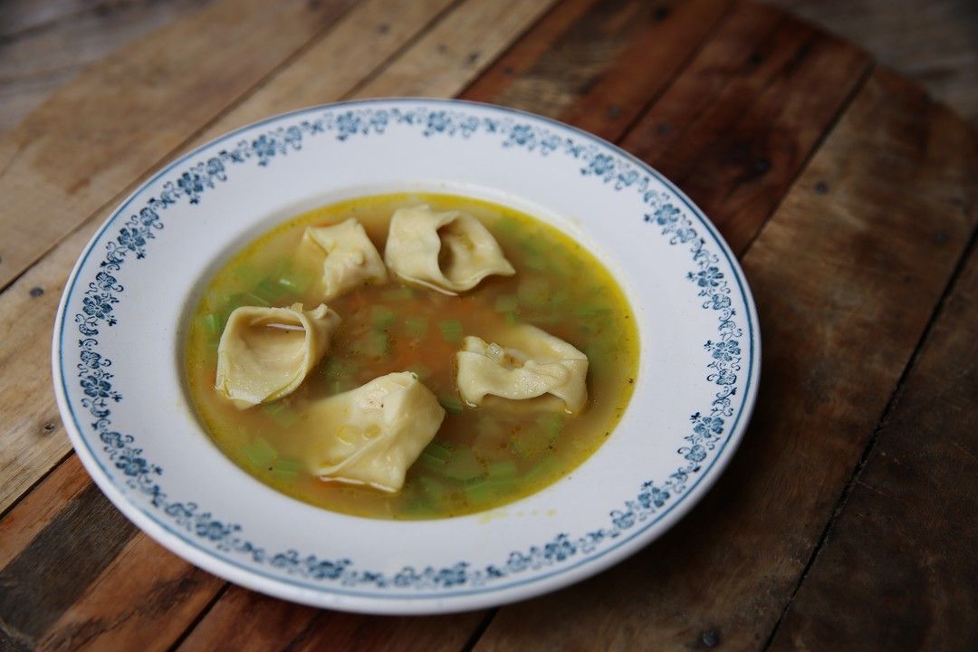 Tortellini in brodo