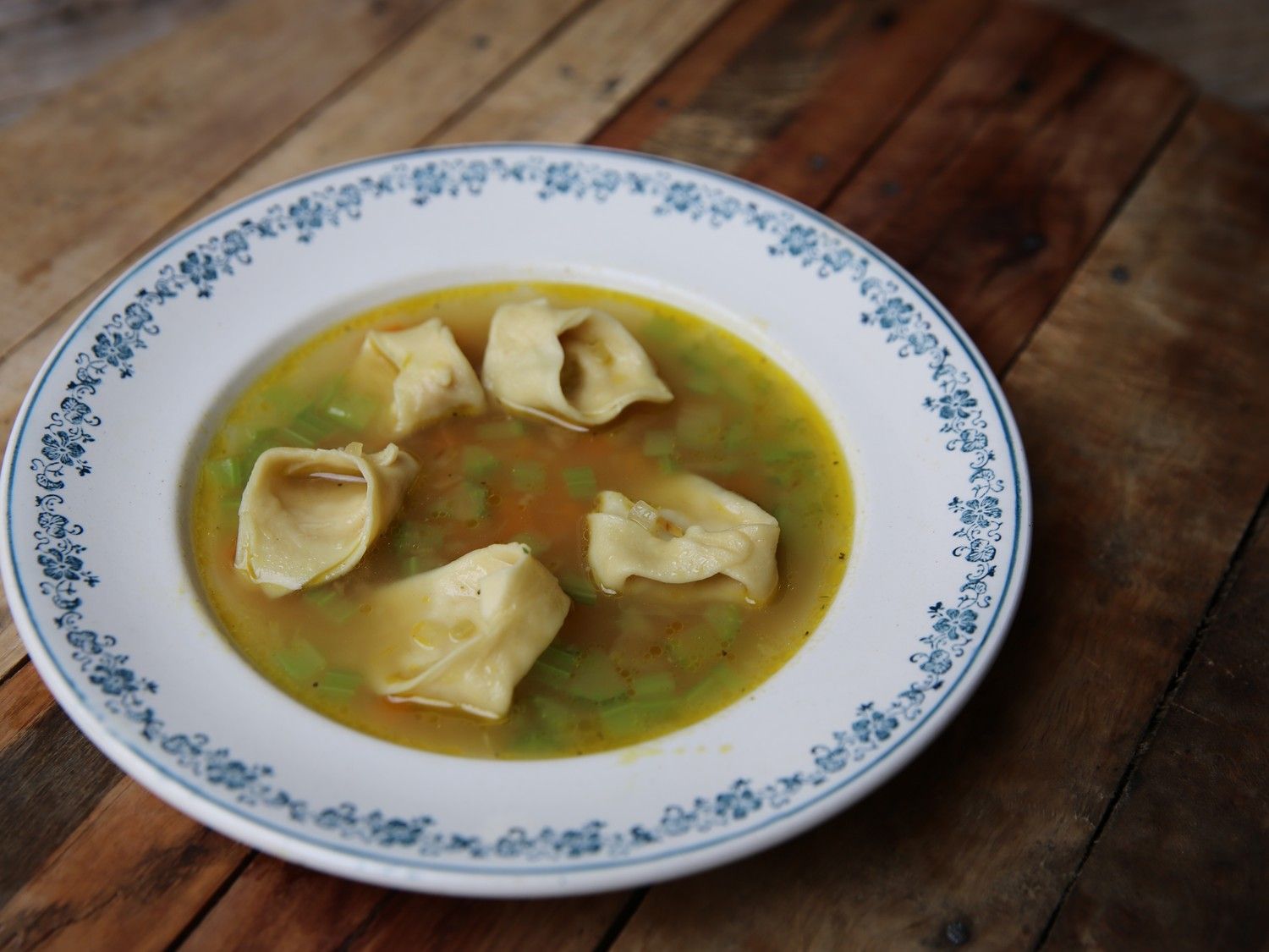 Tortellini in brodo