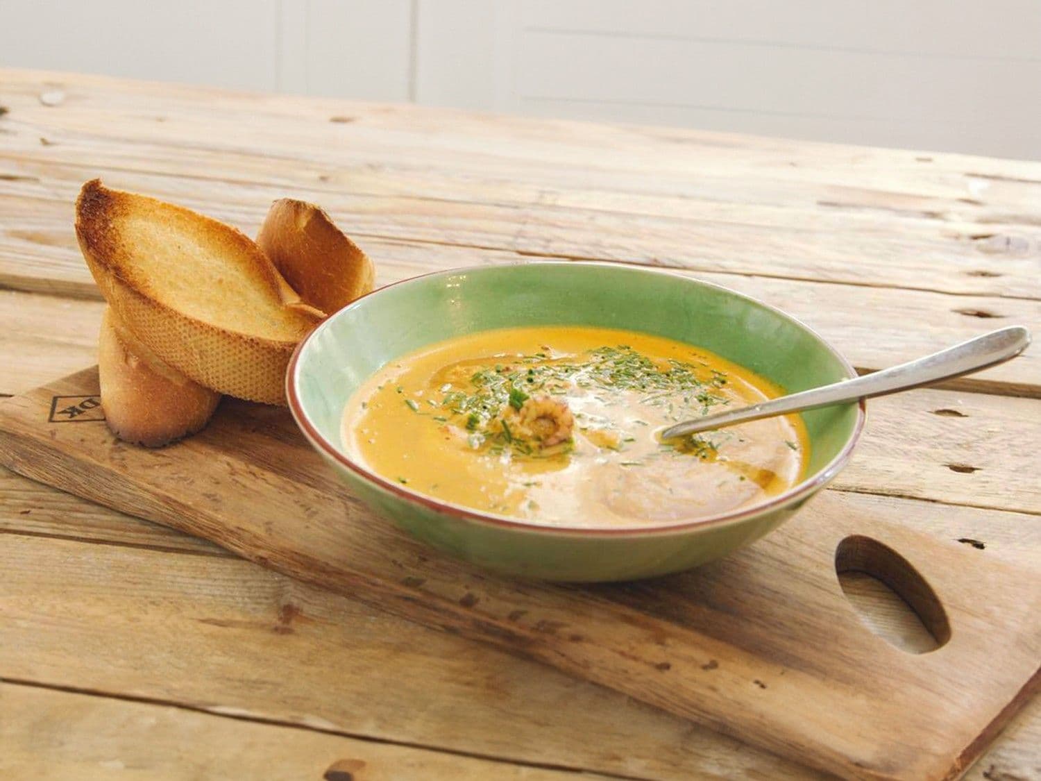 Oosterse garnalenbisque