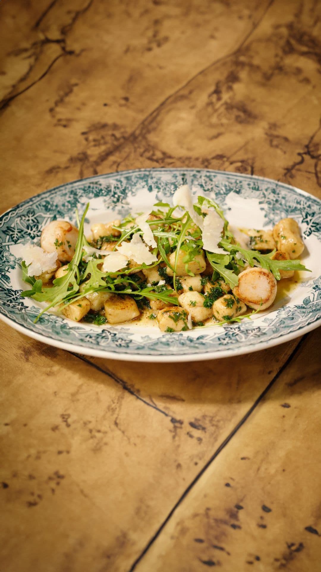 Sint-jakobsnootjes met gnocchi meunière