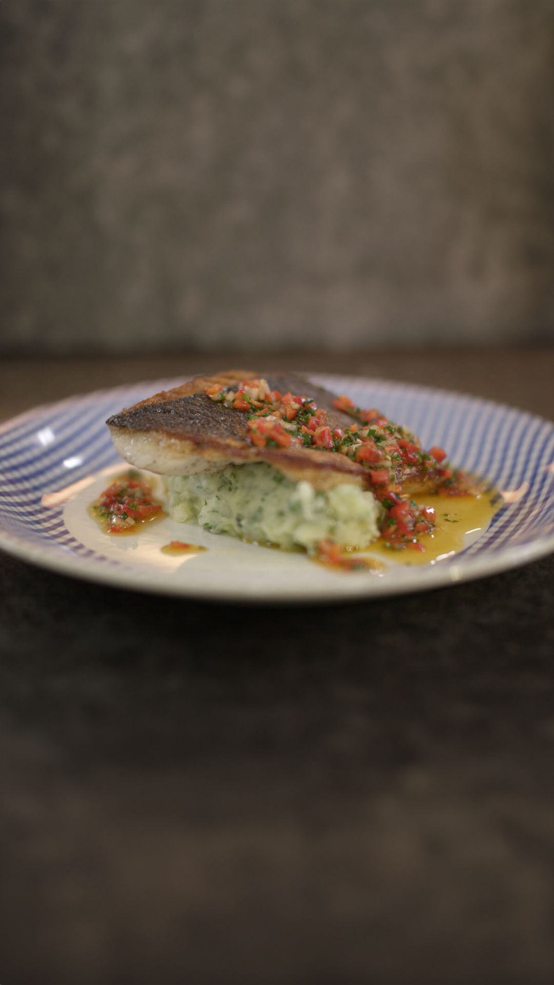 Zeebaars met peterseliepuree