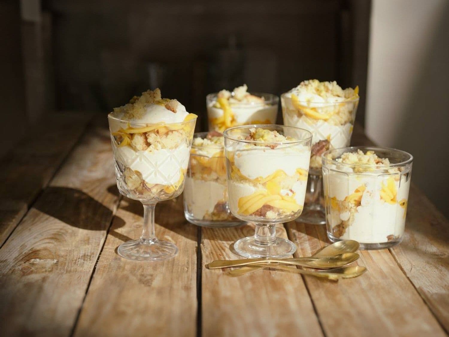 Trifle met mango en passievrucht