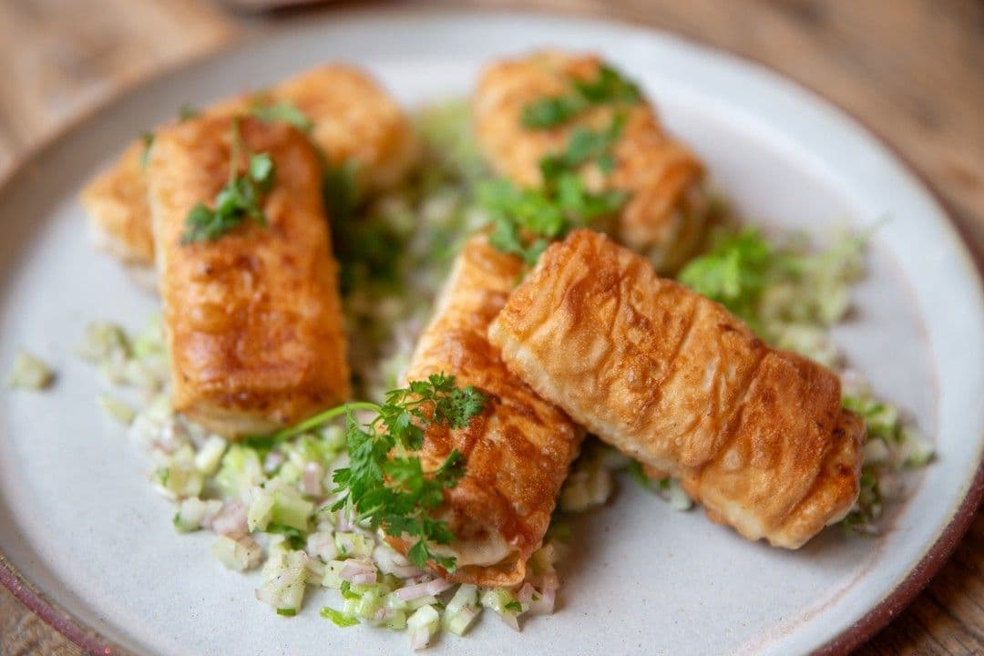filopakketjes met krab en seldersla